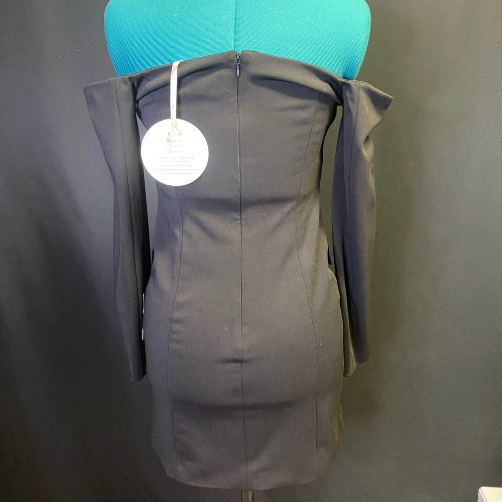 Off the shoulder tux dress - Picture 4 of 15